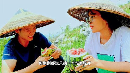 瑞丽大爷大妈吃瓜,共享社区欢乐时光