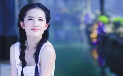 腿毛长的女明星,盘点腿毛浓密的美丽女明星