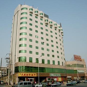 安华网红饭店,品味潮流美食，邂逅城市风情